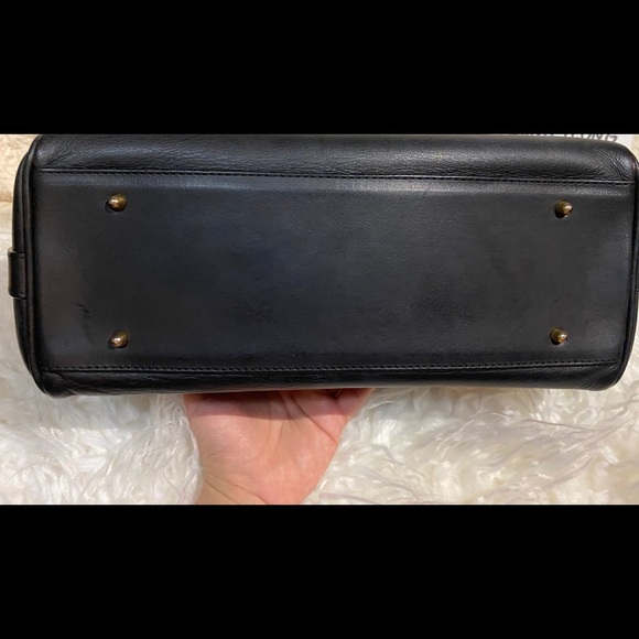 Valentino - Picture 6 of 9